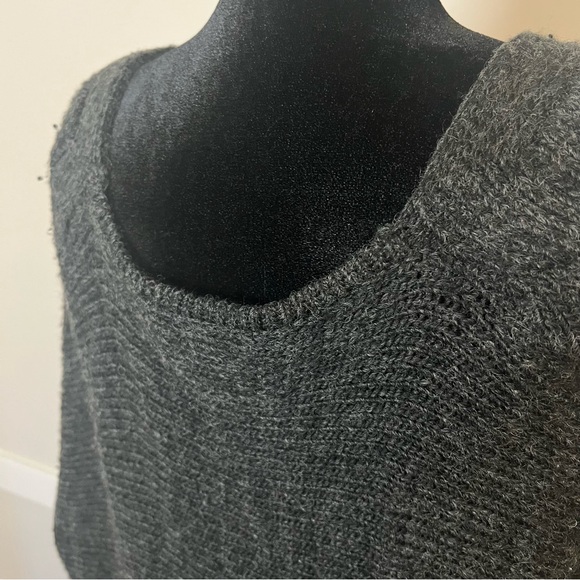 Elegant Wool Blend Dark Gray Fringe Studded Sleeve Poncho Sweater Oversized Sz S - Picture 6 of 10